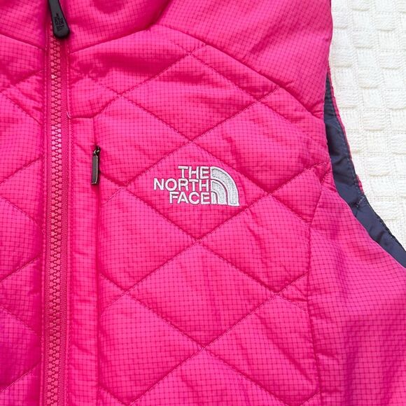 The North Face Women’s Quilted Puffer Vest Size Small Pink - Picture 4 of 14